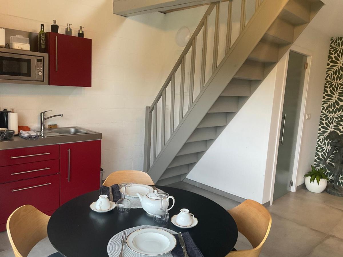 Lovely 1-Bedroom Appartement Le Joyau With Indoor Pool And Sauna Lasne Esterno foto