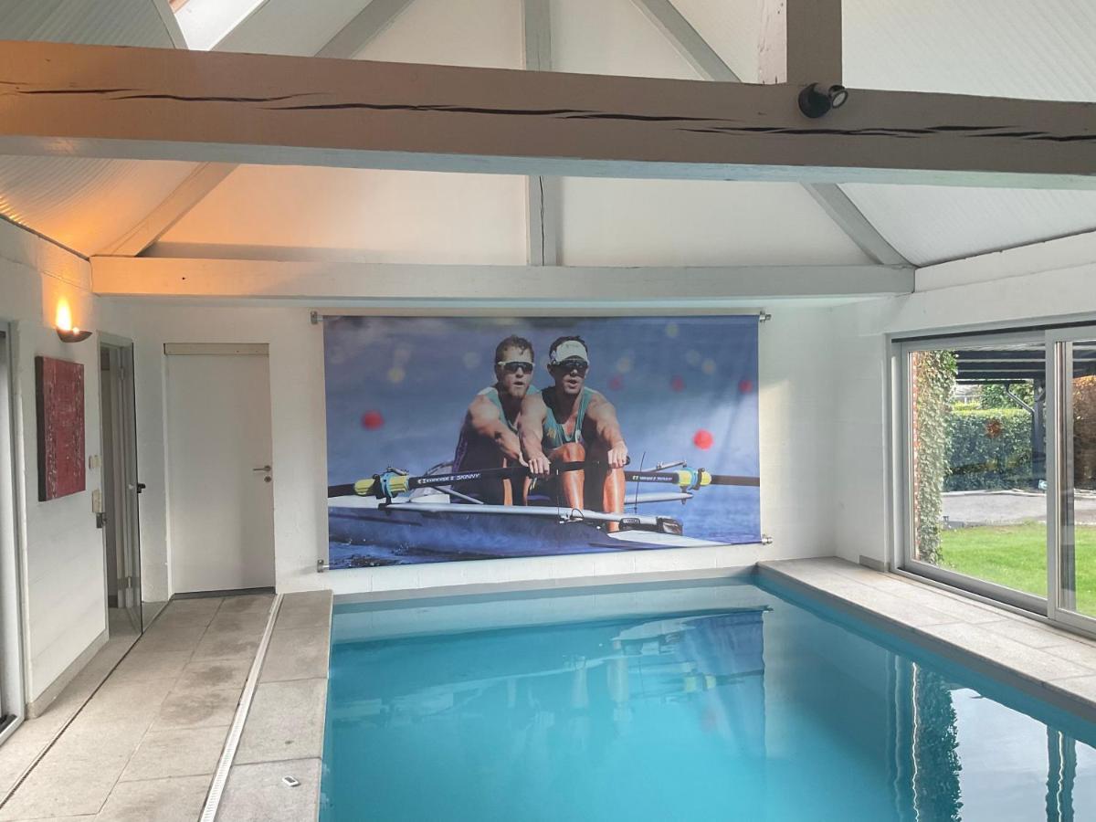 Lovely 1-Bedroom Appartement Le Joyau With Indoor Pool And Sauna Lasne Esterno foto