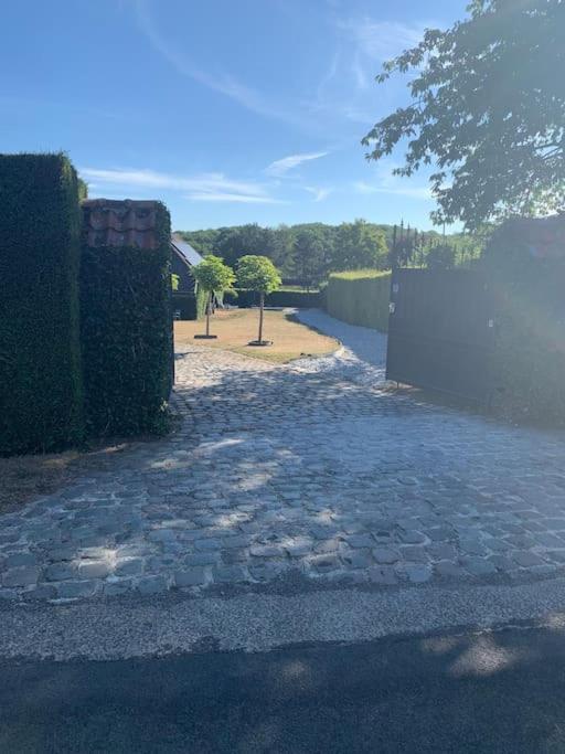 Lovely 1-Bedroom Appartement Le Joyau With Indoor Pool And Sauna Lasne Esterno foto