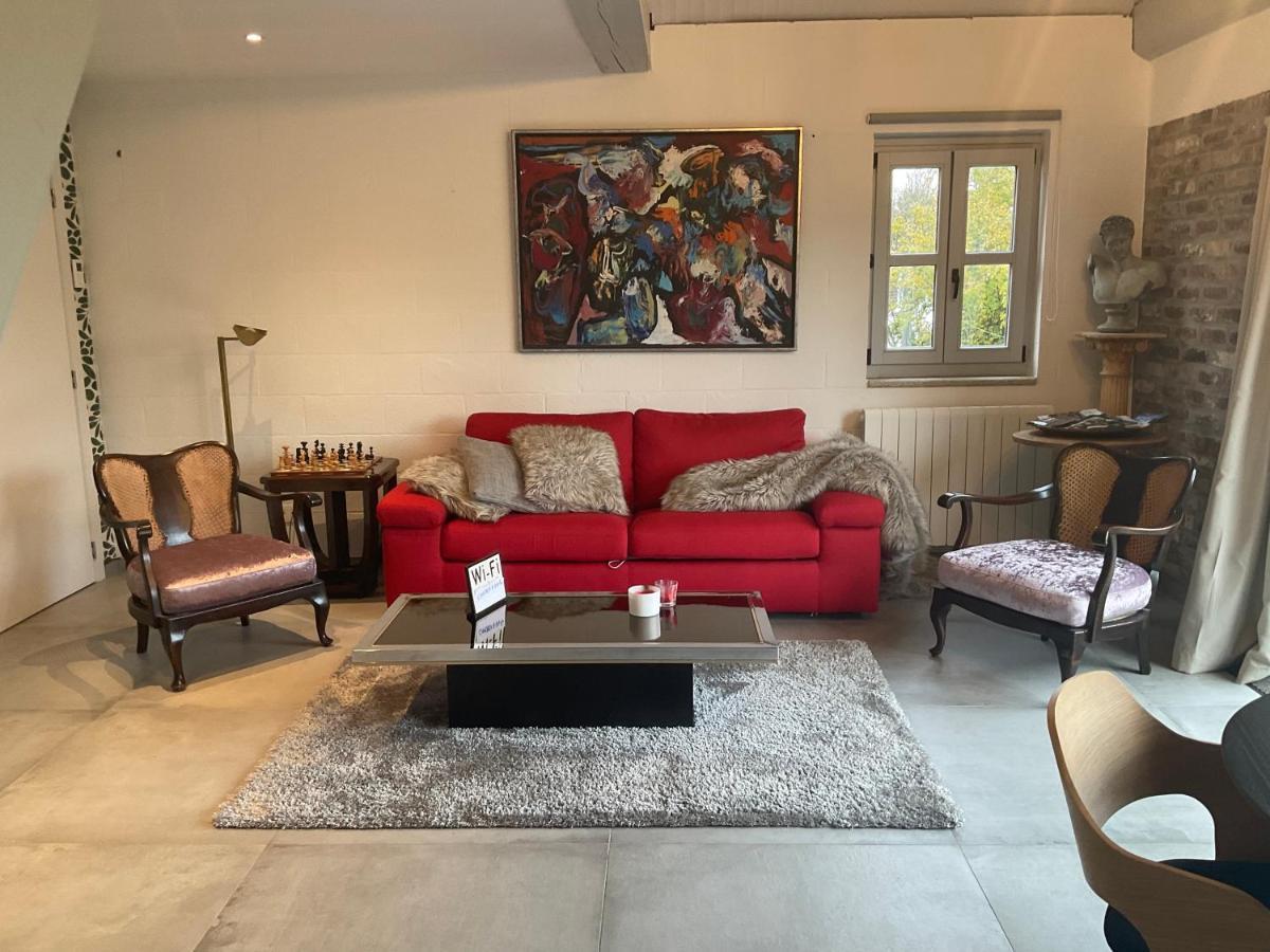 Lovely 1-Bedroom Appartement Le Joyau With Indoor Pool And Sauna Lasne Esterno foto