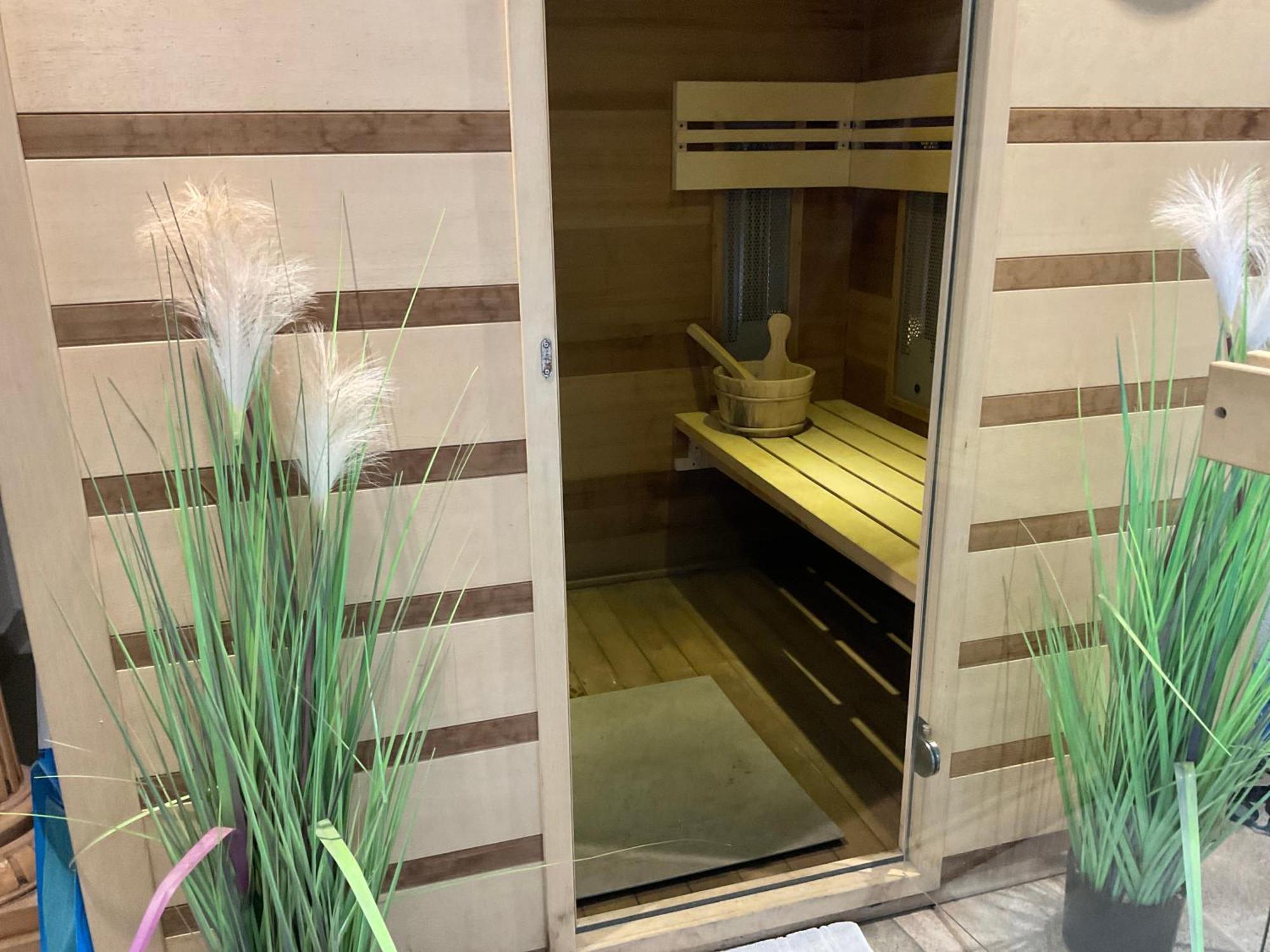 Lovely 1-Bedroom Appartement Le Joyau With Indoor Pool And Sauna Lasne Esterno foto